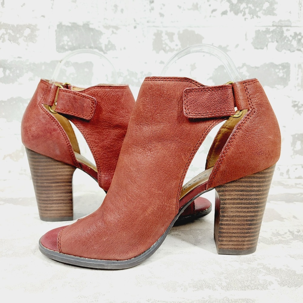 NEW Lucky Brand Laciann Burgundy Peep Toe Block Heel Leather Ankle Boots K976 - Picture 4 of 14